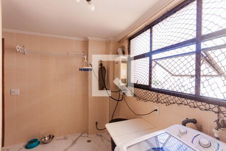 Apartamento à venda com 125m², 3 quartos e 2 vagas Apartamento à venda com 125m², 3 quartos e 2 vagasÁrea de Serviço