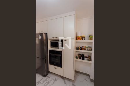 Apartamento à venda com 125m², 3 quartos e 2 vagas Apartamento à venda com 125m², 3 quartos e 2 vagasArmário