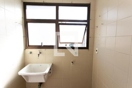 Apartamento à venda com 90m², 3 quartos e 1 vagaÁrea de Serviço