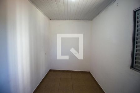 Sala  de casa para alugar com 2 quartos, 48m² em Vila Carmosina, São Paulo