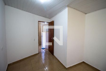 Sala  de casa para alugar com 2 quartos, 48m² em Vila Carmosina, São Paulo
