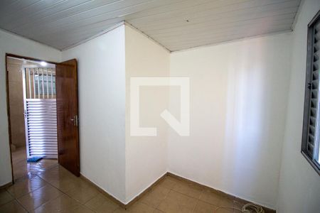 Sala  de casa para alugar com 2 quartos, 48m² em Vila Carmosina, São Paulo