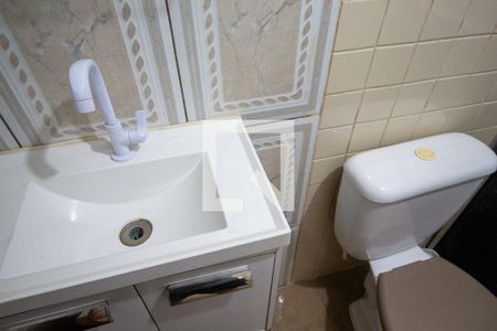 Casa para alugar com 48m², 2 quartos e sem vaga Casa para alugar com 48m², 2 quartos e sem vagaBanheiro