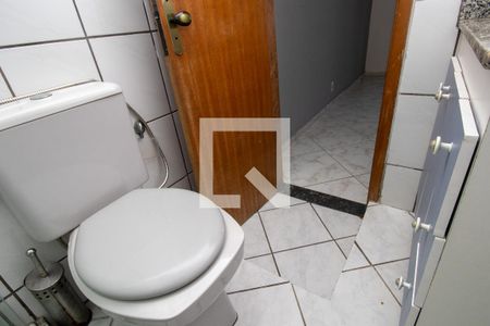 Casa de condomínio à venda com 249m², 3 quartos e 3 vagasBanheiro quarto 2