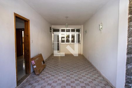 Casa de condomínio à venda com 249m², 3 quartos e 3 vagasGaragem