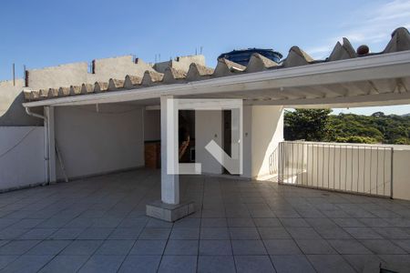 Casa de condomínio à venda com 249m², 3 quartos e 3 vagasTerraço