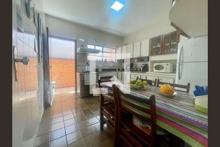 Casa de Condomínio à venda com 3 quartos, 150m² em Vila Elvira, São Paulo