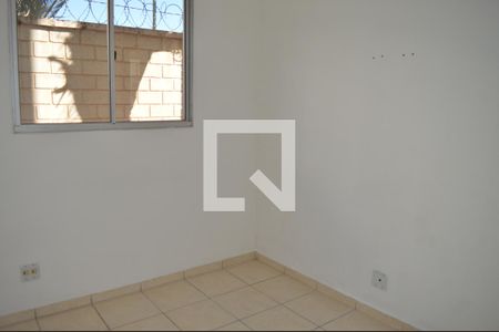 Quarto de apartamento à venda com 2 quartos, 45m² em Cabral, Contagem