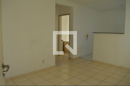 Sala de apartamento à venda com 2 quartos, 45m² em Cabral, Contagem