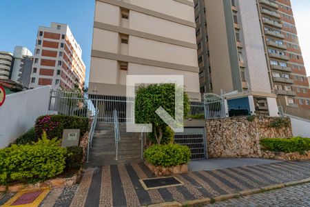 Apartamento à venda com 117m², 3 quartos e 1 vagaFachada e portaria