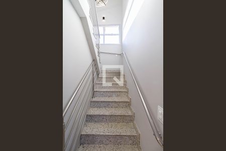 Apartamento para alugar com 198m², 3 quartos e 4 vagasEscada