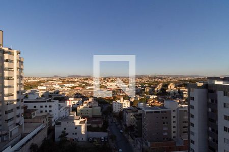 Apartamento para alugar com 198m², 3 quartos e 4 vagasCobertura - Vista da varanda da suíte