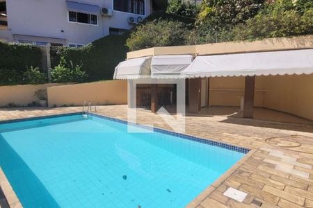 Casa à venda com 244m², 4 quartos e 4 vagas