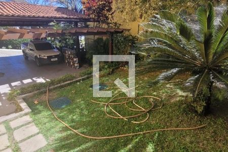 Casa à venda com 244m², 4 quartos e 4 vagas