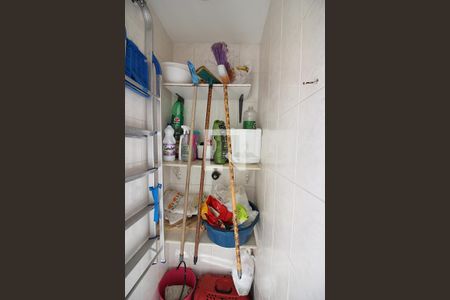 Apartamento à venda com 70m², 2 quartos e 1 vagaÁrea de Serviço