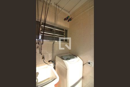 Apartamento à venda com 70m², 2 quartos e 1 vagaÁrea de Serviço