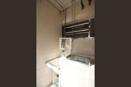 Apartamento à venda com 70m², 2 quartos e 1 vagaÁrea de Serviço