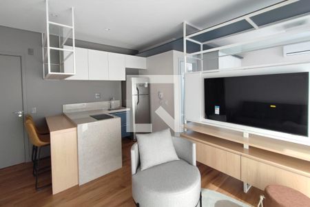 Sala e Cozinha de apartamento à venda com 1 quarto, 40m² em Cambuí, Campinas