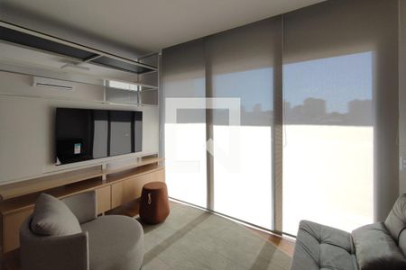 Sala e Cozinha de apartamento à venda com 1 quarto, 40m² em Cambuí, Campinas