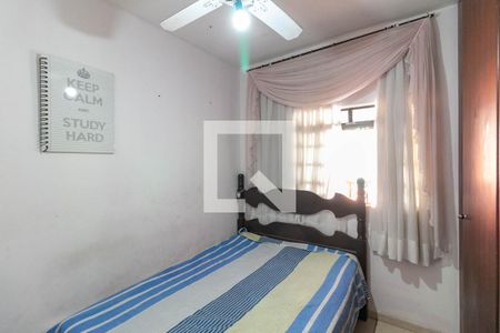 Casa à venda com 200m², 3 quartos e 2 vagas Casa à venda com 200m², 3 quartos e 2 vagasQuarto 1