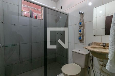 Casa à venda com 200m², 3 quartos e 2 vagas Casa à venda com 200m², 3 quartos e 2 vagasBanheiro