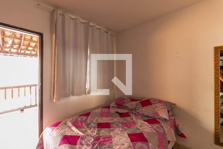 Casa à venda com 200m², 3 quartos e 2 vagas Casa à venda com 200m², 3 quartos e 2 vagasQuarto 2