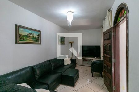 Sala de casa à venda com 3 quartos, 200m² em Esplanada, Belo Horizonte