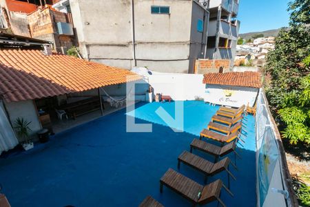 Casa à venda com 200m², 3 quartos e 2 vagas Casa à venda com 200m², 3 quartos e 2 vagasCobertura