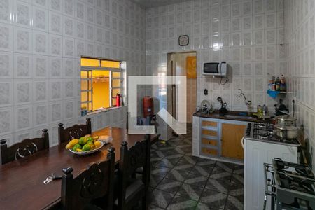 Casa à venda com 200m², 3 quartos e 2 vagas Casa à venda com 200m², 3 quartos e 2 vagasCozinha