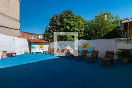 Casa à venda com 200m², 3 quartos e 2 vagas Casa à venda com 200m², 3 quartos e 2 vagasCobertura