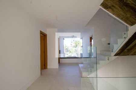 Casa à venda com 860m², 6 quartos e 4 vagasHall dos Quartos