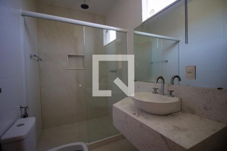 Casa à venda com 860m², 6 quartos e 4 vagasBanheiro da Suíte 2