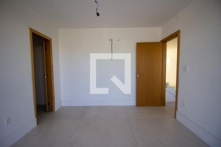 Casa à venda com 860m², 6 quartos e 4 vagasSuíte 2