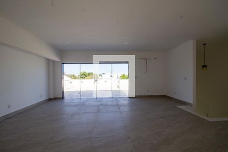 Casa à venda com 860m², 6 quartos e 4 vagasSotão