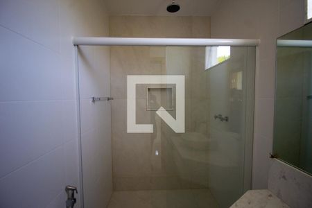 Casa à venda com 860m², 6 quartos e 4 vagasBanheiro da Suíte 2