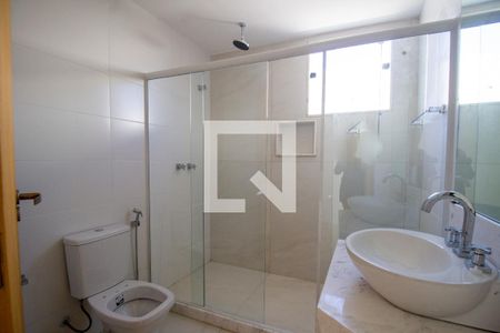 Casa à venda com 860m², 6 quartos e 4 vagasBanheiro da Suíte 4