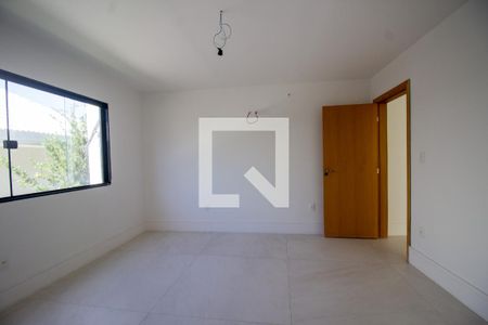 Casa à venda com 860m², 6 quartos e 4 vagasSuíte 4