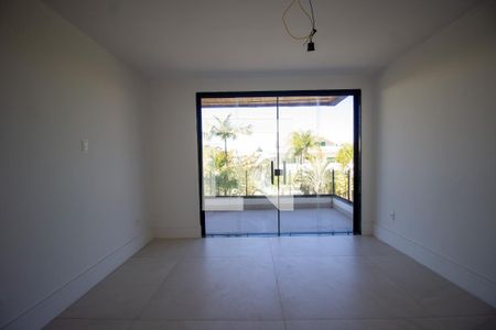 Casa à venda com 860m², 6 quartos e 4 vagasSuíte 3