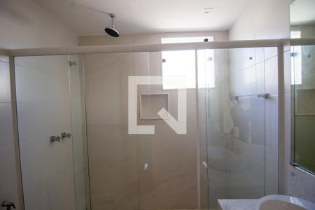 Casa à venda com 860m², 6 quartos e 4 vagasBanheiro da Suíte 4