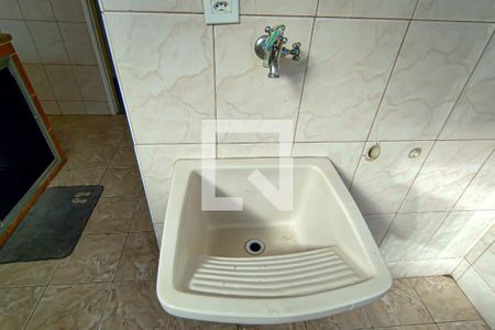Apartamento à venda com 60m², 3 quartos e 1 vagaÁrea de serviço