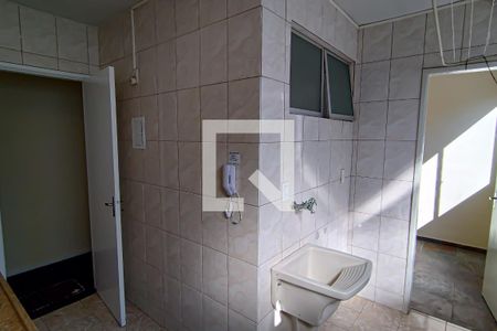 Apartamento à venda com 60m², 3 quartos e 1 vagaÁrea de serviço