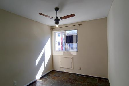 Quarto 2 de apartamento à venda com 3 quartos, 60m² em Taquara, Rio de Janeiro