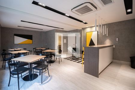 Apartamento à venda com 65m², 2 quartos e 2 vagas Apartamento à venda com 65m², 2 quartos e 2 vagasÁrea comum - Salão de festas