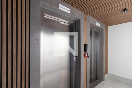 Apartamento à venda com 65m², 2 quartos e 2 vagas Apartamento à venda com 65m², 2 quartos e 2 vagasElevadores