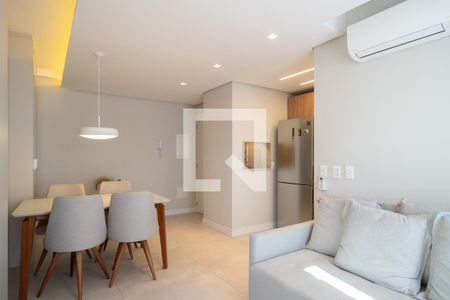 Sala de apartamento à venda com 2 quartos, 65m² em Santana, Porto Alegre