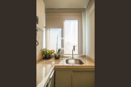 Apartamento à venda com 65m², 2 quartos e 2 vagas Apartamento à venda com 65m², 2 quartos e 2 vagasCozinha e Área de Serviço