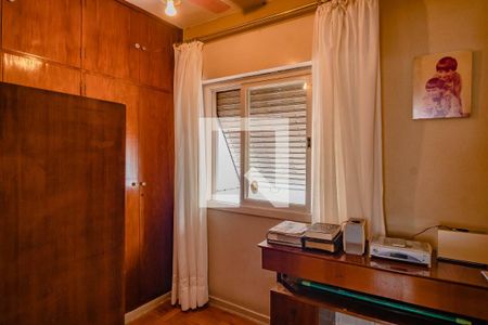 Casa à venda com 320m², 5 quartos e 3 vagas Casa à venda com 320m², 5 quartos e 3 vagasQuarto 1