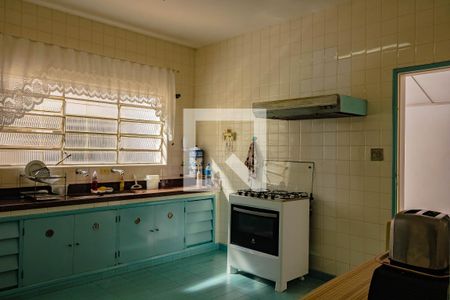 Casa à venda com 320m², 5 quartos e 3 vagas Casa à venda com 320m², 5 quartos e 3 vagasCozinha