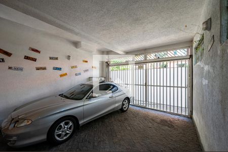 Casa à venda com 145m², 3 quartos e 2 vagas Casa à venda com 145m², 3 quartos e 2 vagasGaragem