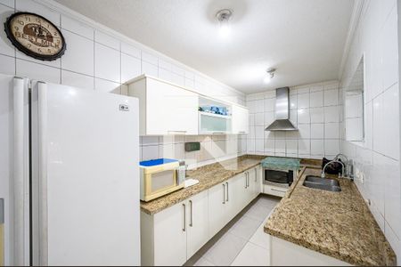 Casa à venda com 145m², 3 quartos e 2 vagas Casa à venda com 145m², 3 quartos e 2 vagasCozinha